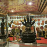 Slotici_na_cestach_Bangkok_patra pagody_2