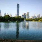 Slotici_na_cestach_Bangkok_Lumphini park_4