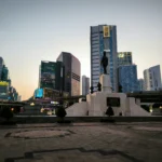 Slotici_na_cestach_Bangkok_Lumphini park_6